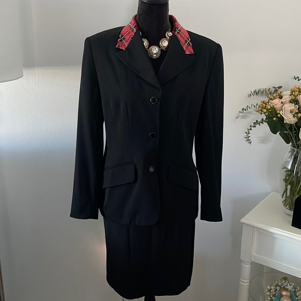 Vintage Laurel Black Blazer with Sequin Collar